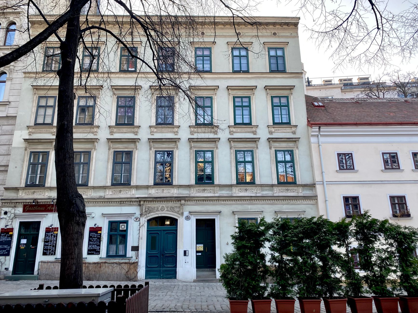 Entrümpelung und Abtransport in Eisenstadt: Räumungsfirmen und Kontakt