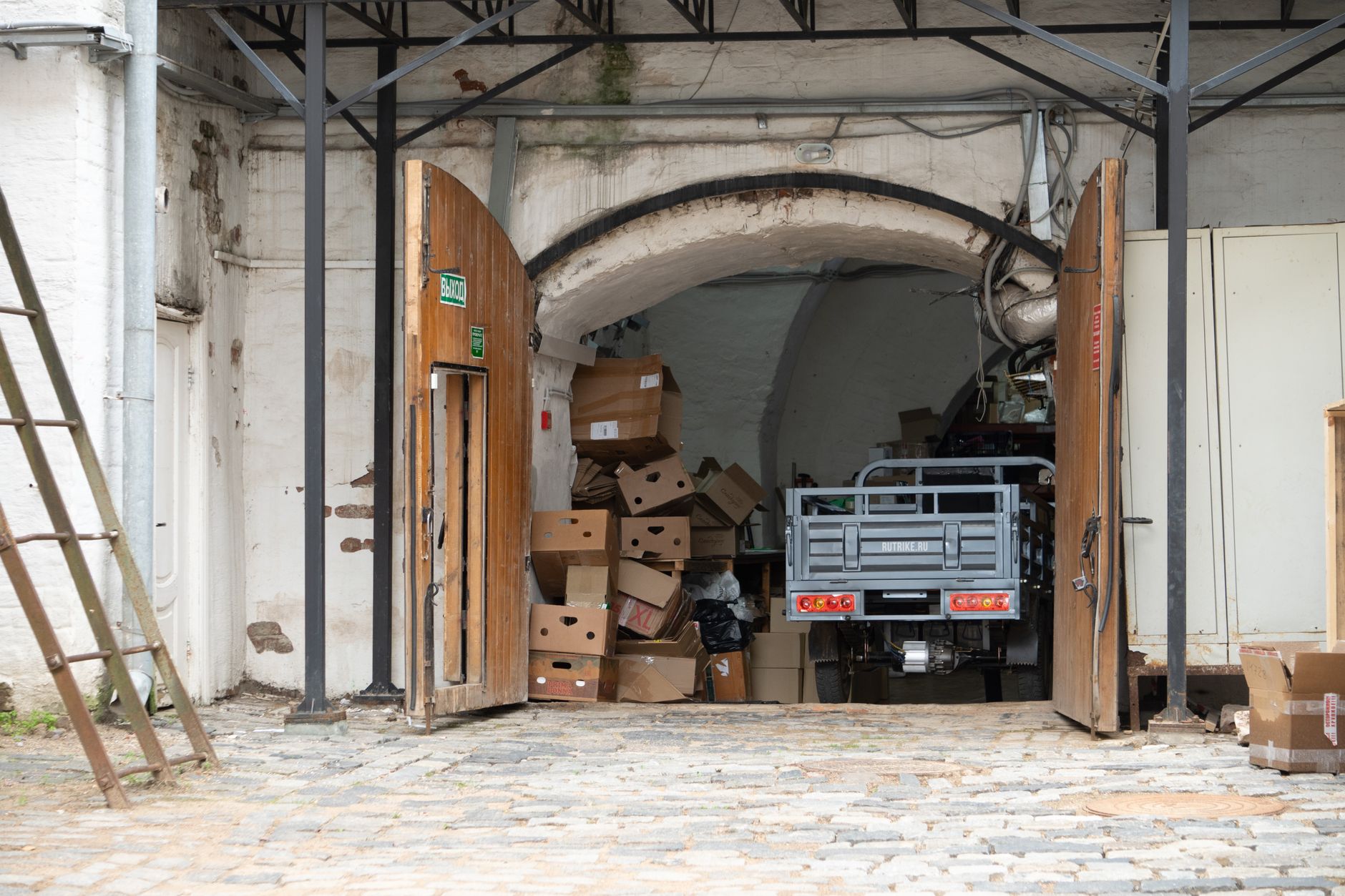 Entrümpelung und Abtransport in Traun: Entrümpelungsfirmen im Überblick