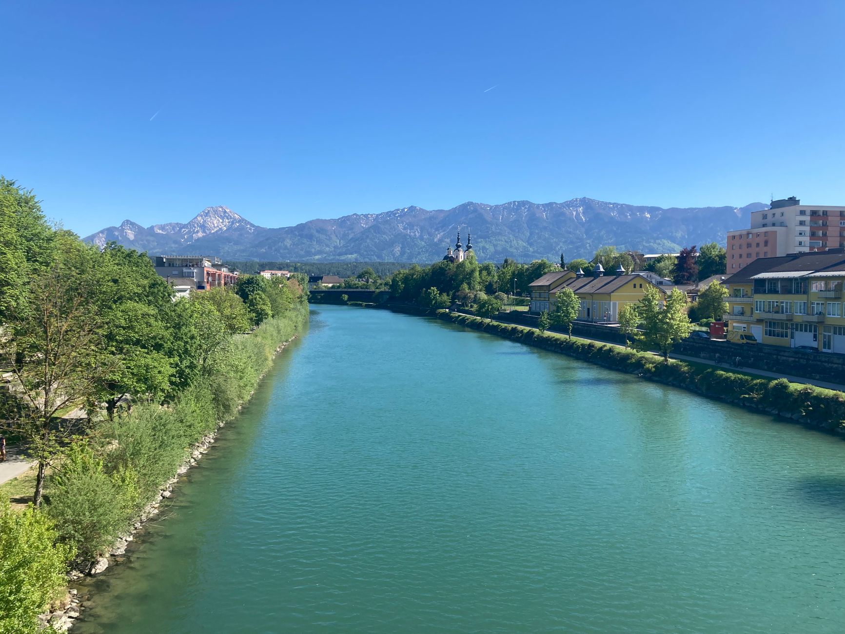 Kellerräumung und Räumungsservice in Feldkirchen in Kärnten: Entrümpelungsfirmen im Überblick