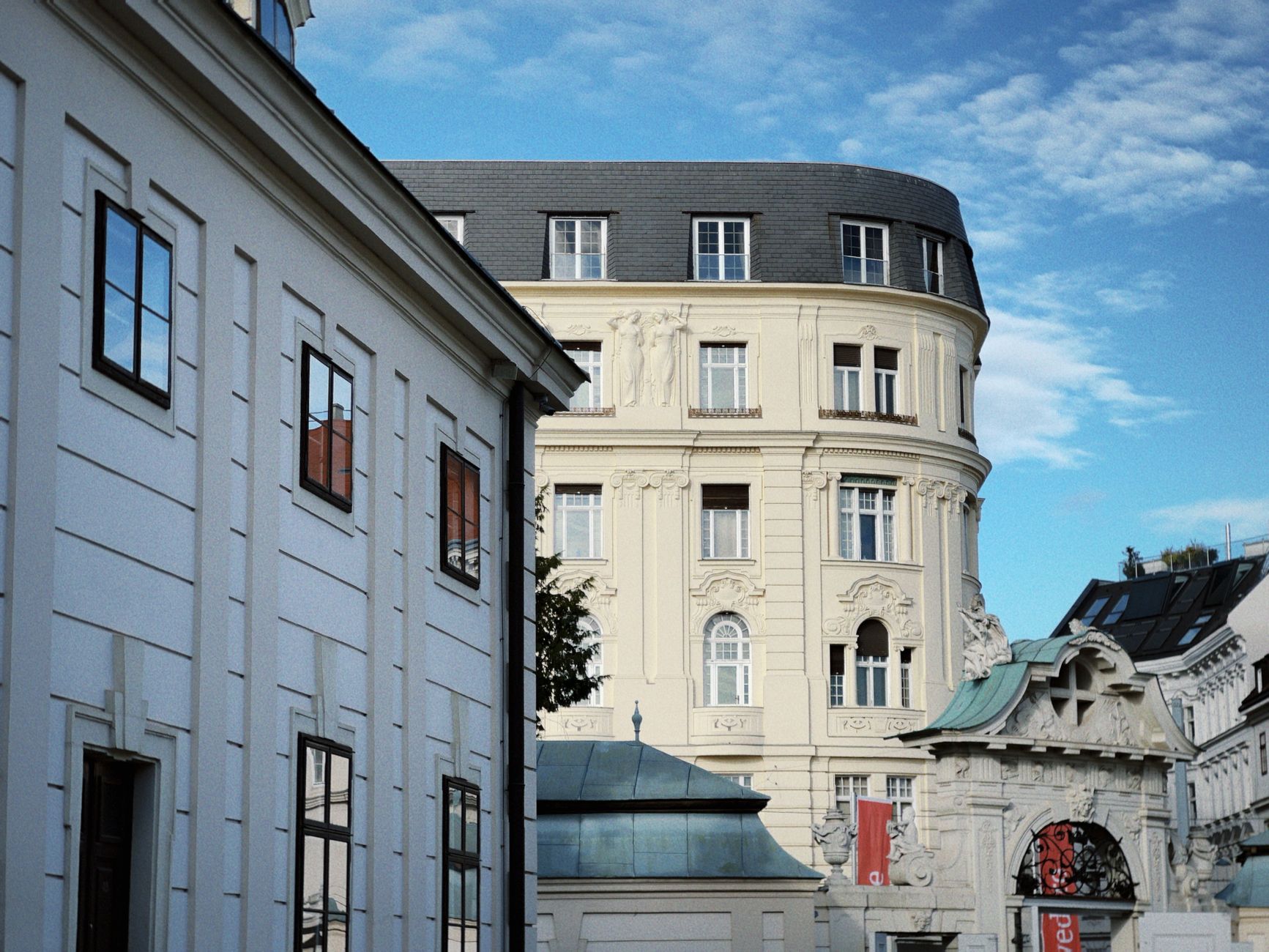 Kellerräumung und Räumungsservice in Korneuburg: Räumungsfirmen und Kontakt
